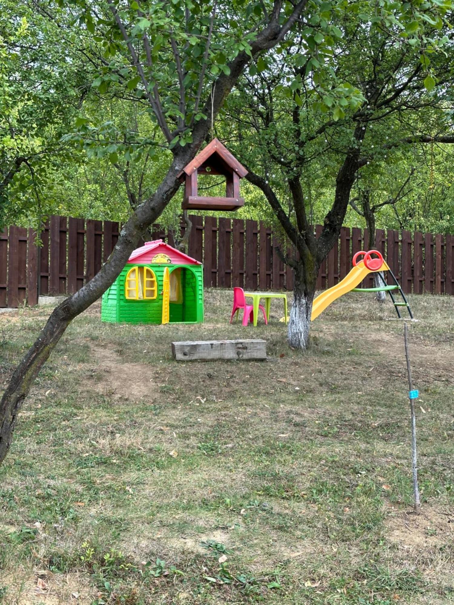 Pensiunea Emelys, Iasi Barnova Bagian luar foto